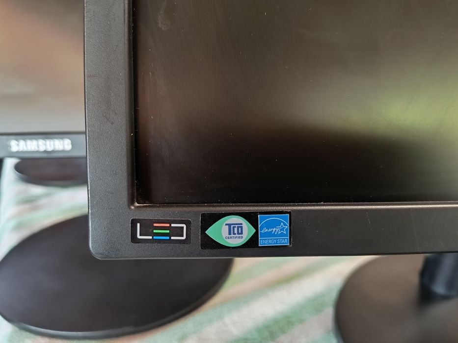 Монитор-Samsung Syncmaster S22b420bw 22" ,LED, LCD,1680 x 1050