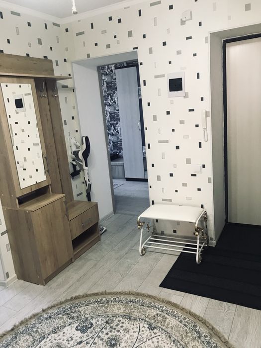 Продам квартиру 3-х комнатную.