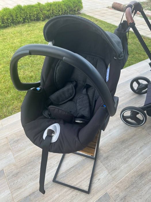 Бебешки комбинирана количка