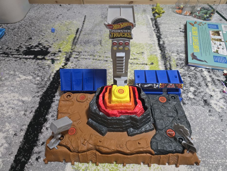 Mattel Hot Wheels Monster trucks арена: Bone shaker финале игрови комп