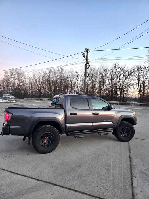 TOYOTA Tacoma 2021 — imagine 3