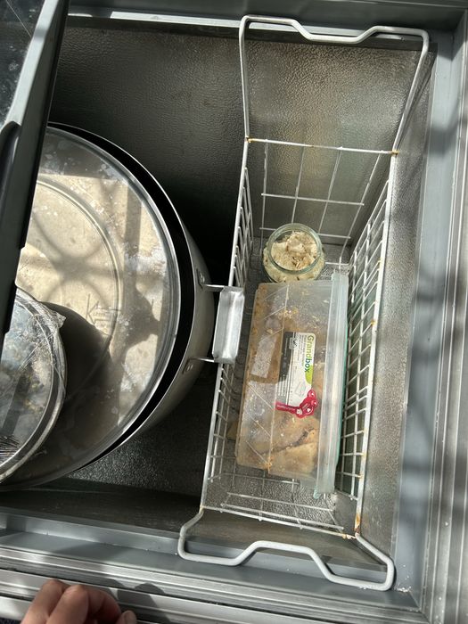 Продам морозильник