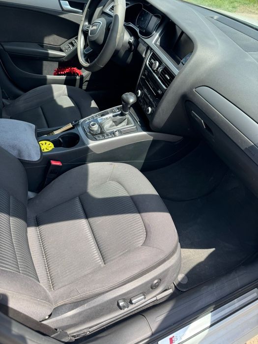 Vand Audi A4 B8 stare excelenta