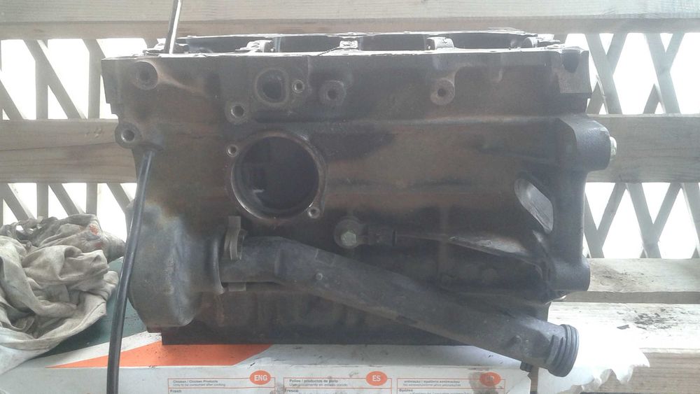 Pompa ulei Golf 4 benzina /bloc motor/pompa benzina