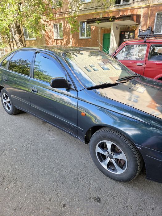 Продам тойота карина Е