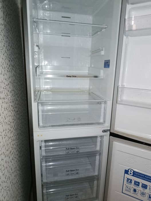 Продам холодильник Самсунг