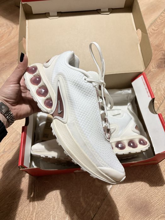 Маратонки Nike DN