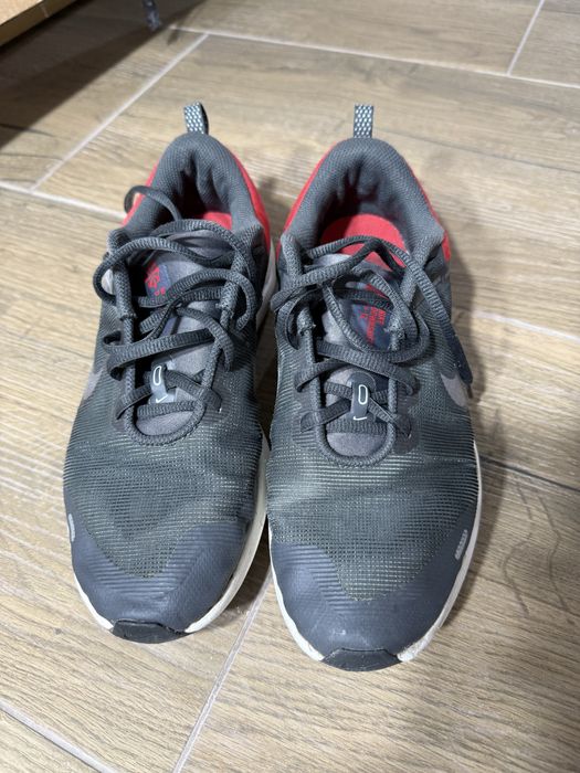 Маратонки 40 номер NIKE