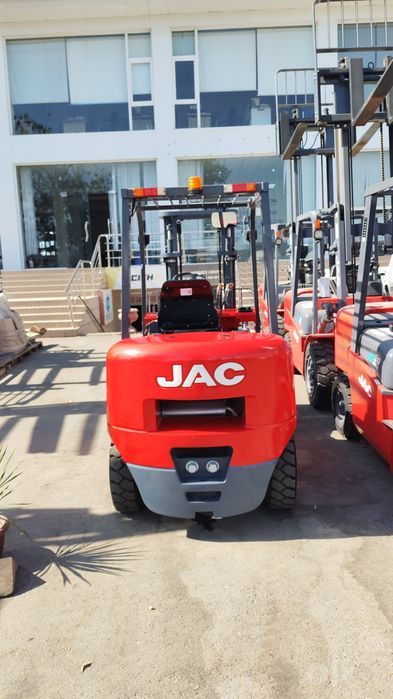 JAC  вилочный пагрушик