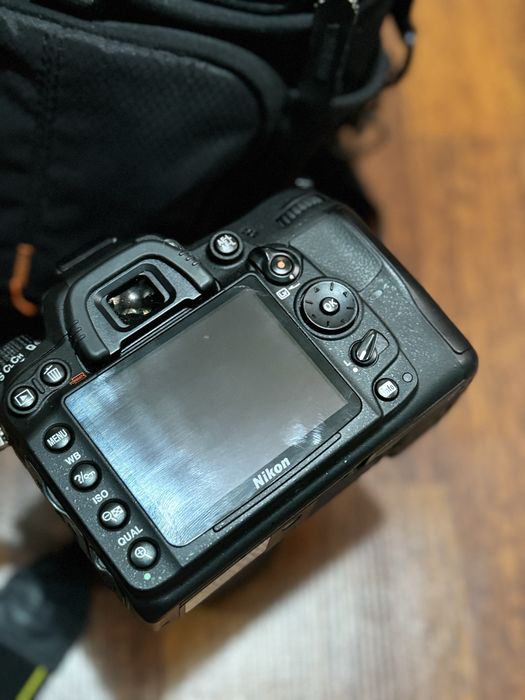 Nikon D7000 полный комплект