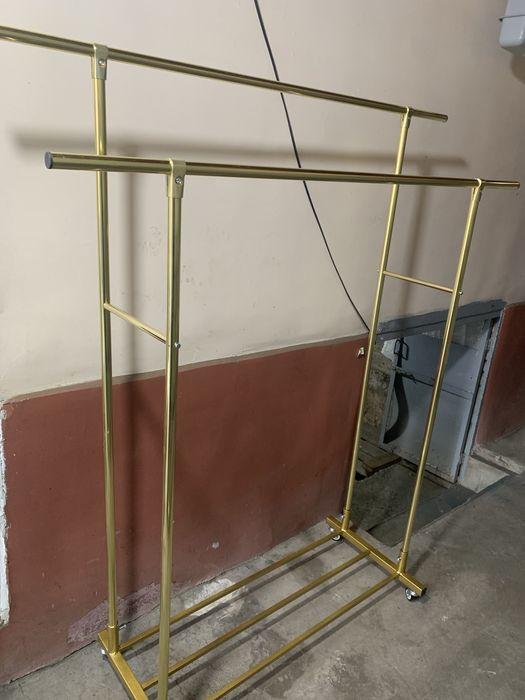 Gardirobniy veshelka narxi 160000 dan boshlanadi