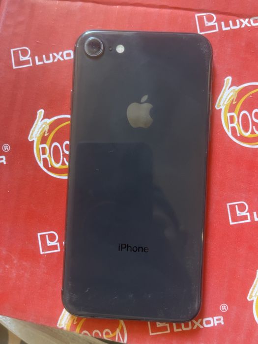 Iphone 8 sotiladi