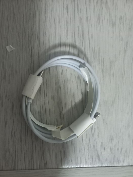 Айфонски зарядка