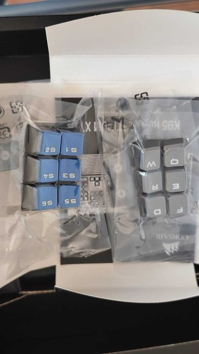 Tastatura Mecanica Corsair K95 RGB Platinum XT