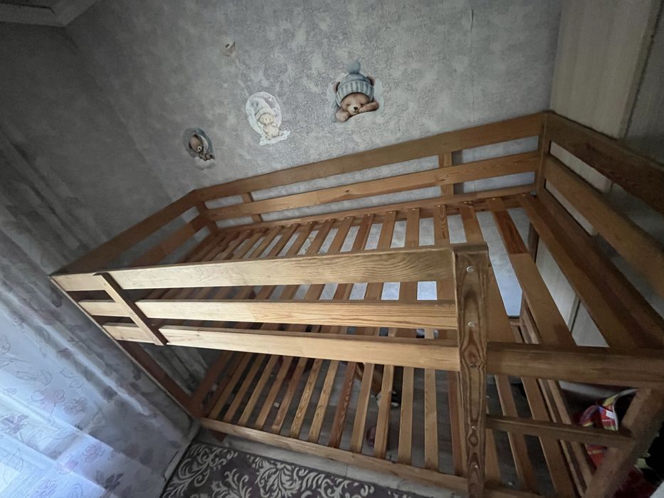 Продам 2 х ярусную кровать