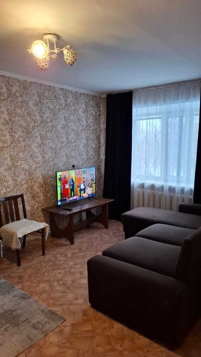 Сдам посуточно 1а комн. квартиру магазин Сатурн Майкудук мкр 15