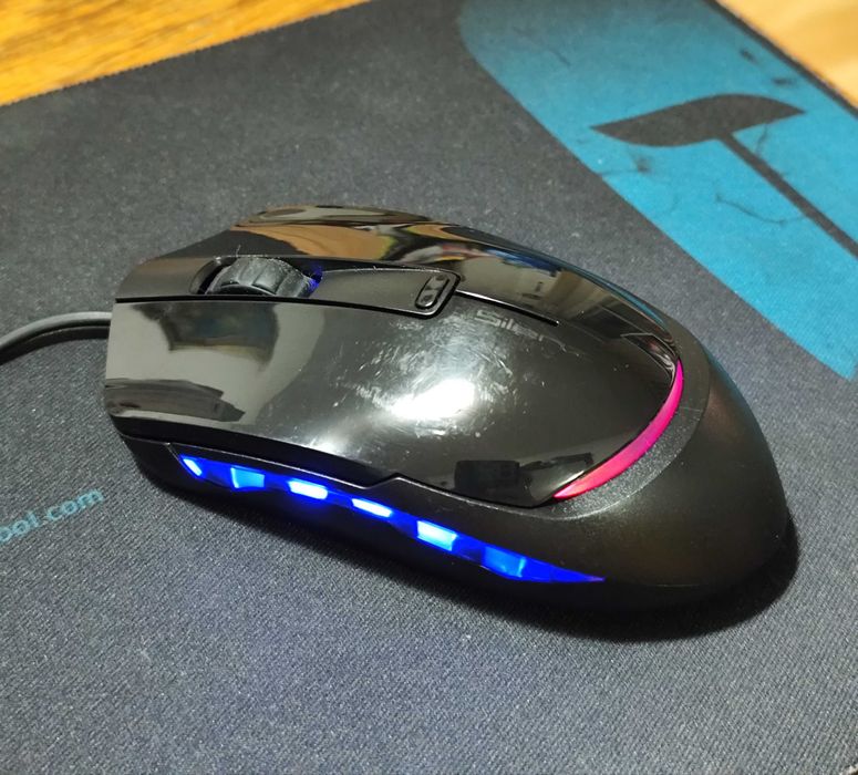 Vand mouse optic E-Blue cu mousepad