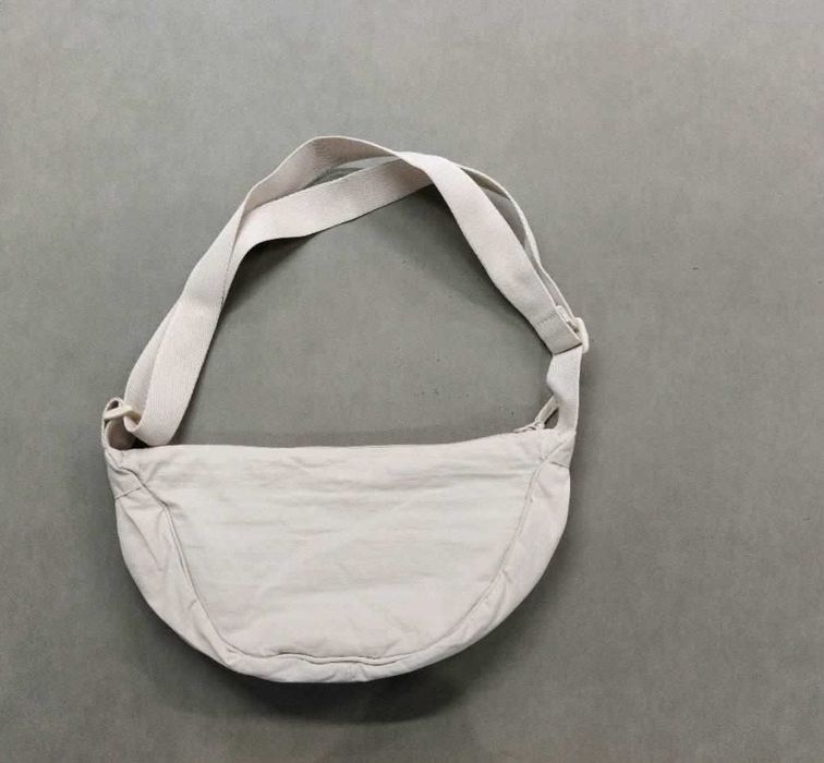 Модерна чанта Crossbody Canvas - нова колекция 2026