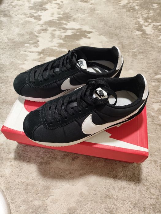 Nike женские кроссовки