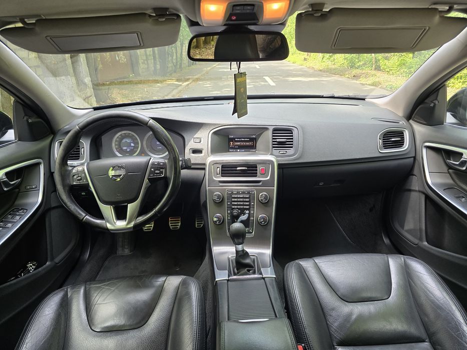 VOLVO S60 2012 — imagine 5