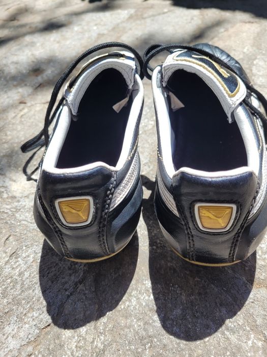 Бутонки за футбол