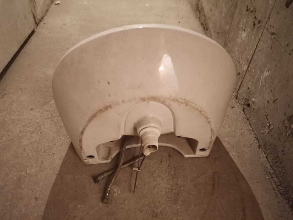 Мивки, смесители и клекало.