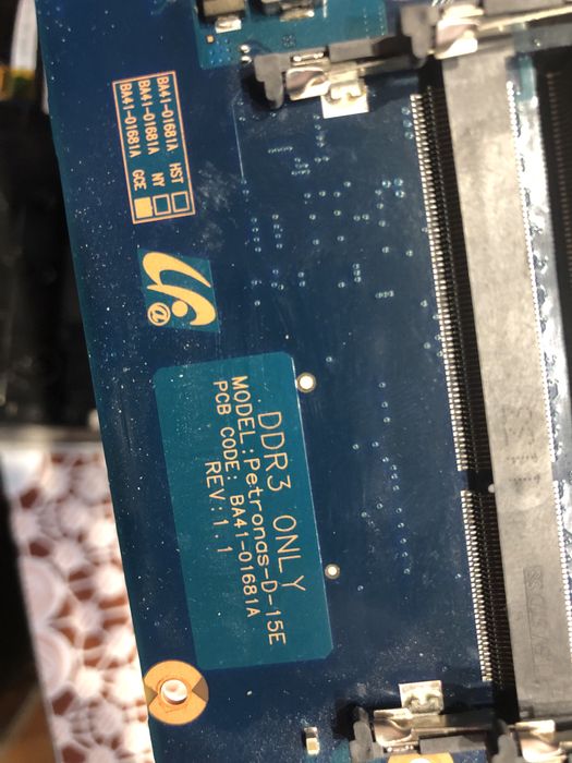 Плата на Samsung Np305v5A/T0B