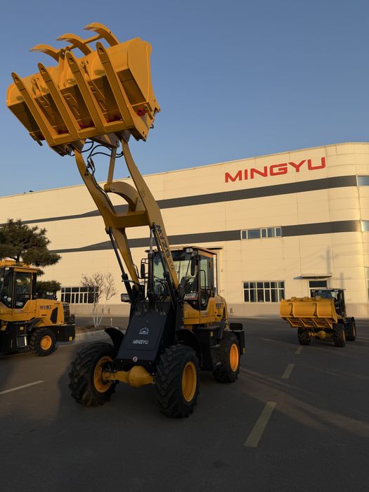 Погрузчик 1.2 куба + вилы