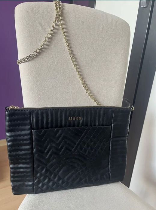 Чанта клъч с дълга дръжка Liu Jo.