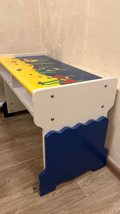 Продам ортопедический стол и стул