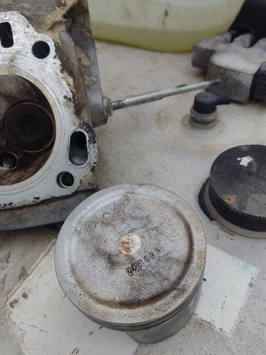 vand chiuloasa piston motor Honda gx390