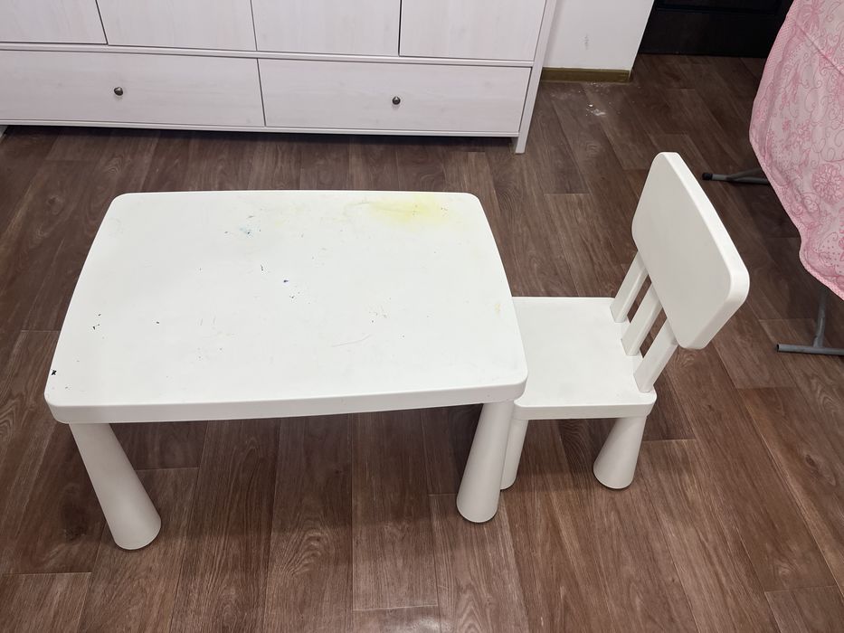 Продам стол и стул для детей