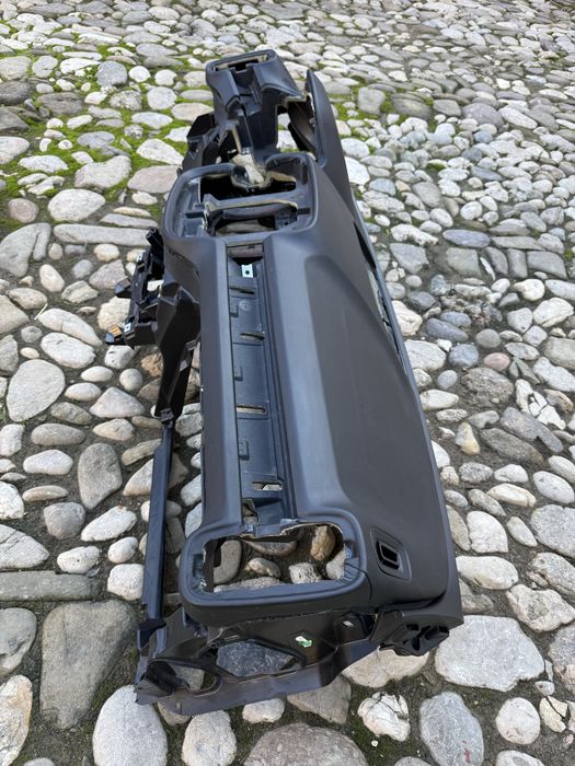 Plansa bord volvo xc40 2018+
