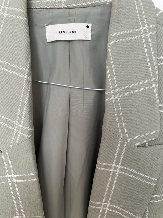 Дамско сако и панталон reserved