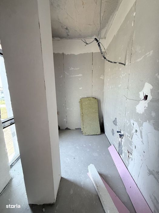 Duplex deosebit, 5 camere, curte generoasa, zona Safirului-Gladiolelor