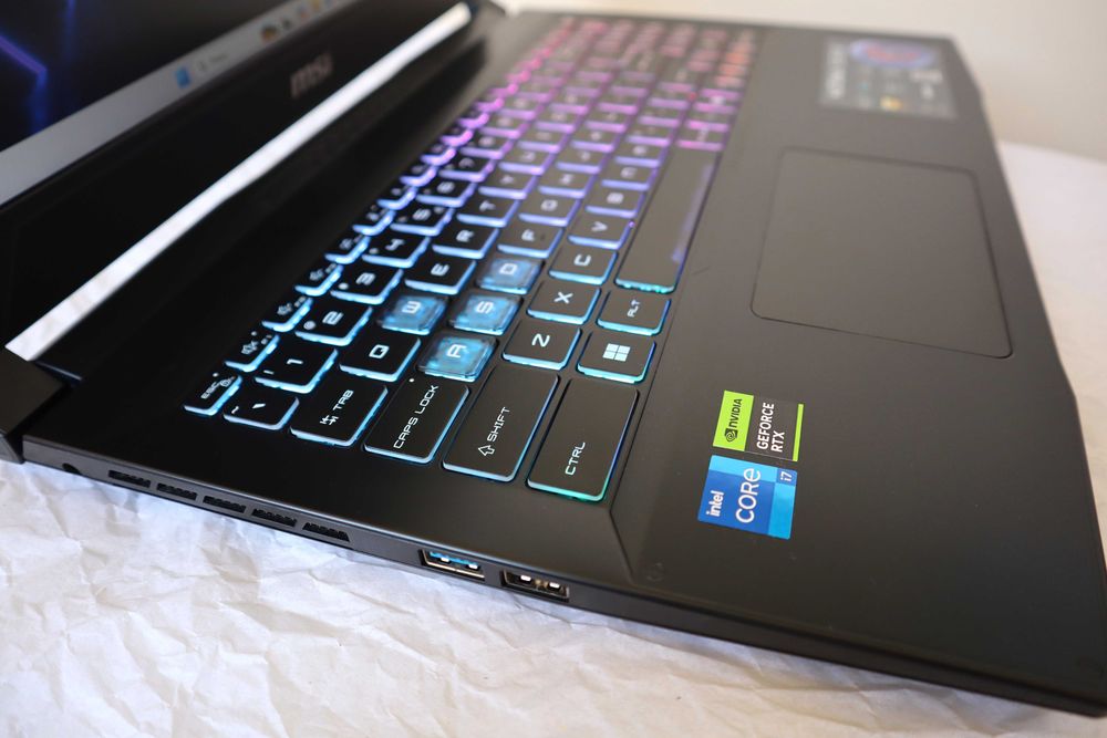 MSI KATANA 15 B13VEK/i7-13620H/16GB/1TB/RTX 4050 - 6GB