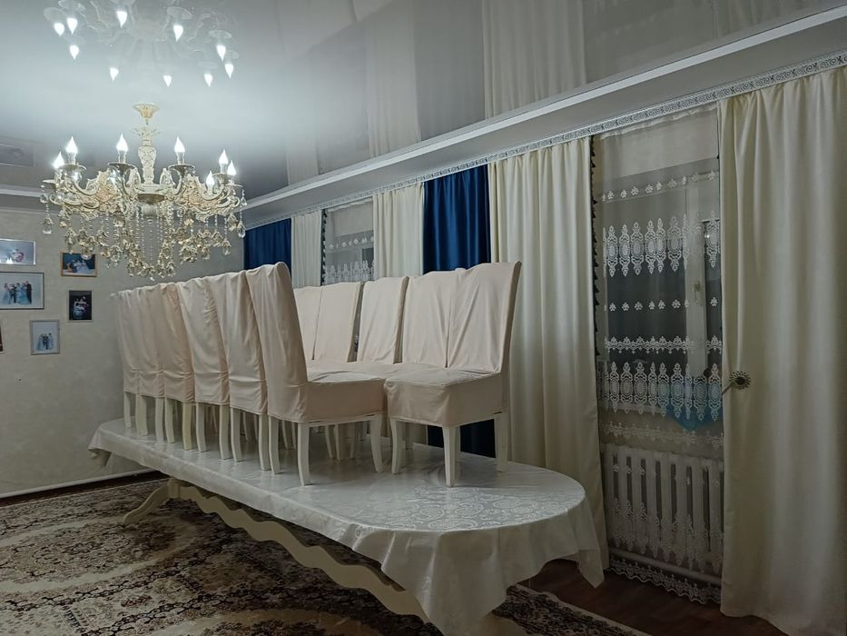 Продаётся стол самовывоз