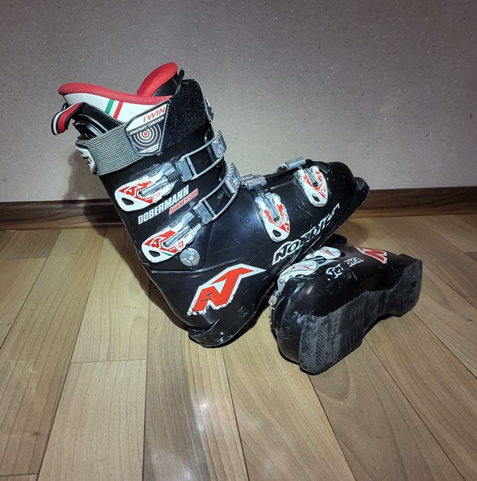 Ски обувки Doberman Aggressor WC 150