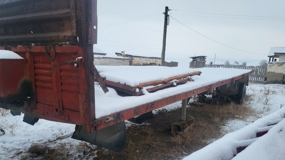 Продам камаз тягач с прицепом