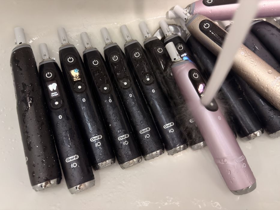 Periuta Oral B io9 black