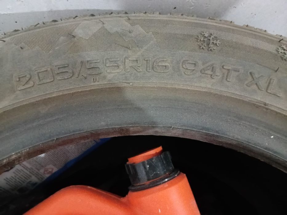 Продам шины  205/55R16