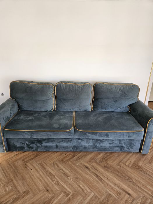 Продам диван в отличном состояние