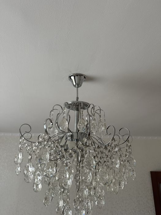 Продается люстра