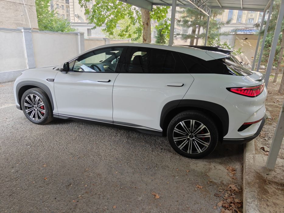 BYD Sealine 7 сотилади