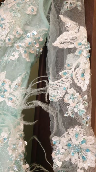 Продам платье красивое