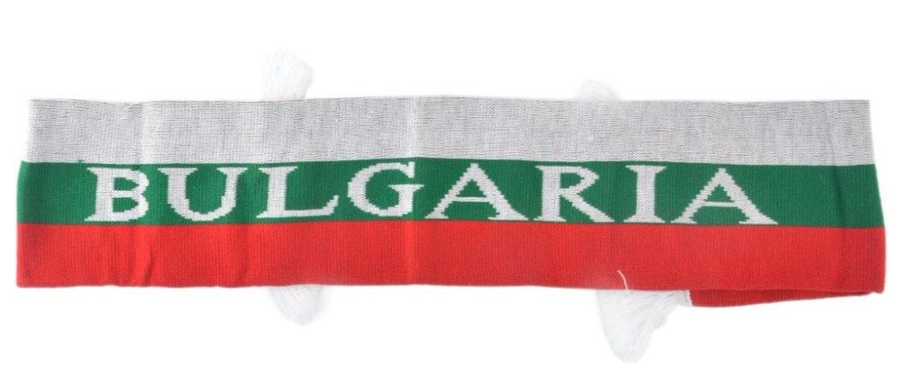 Летни и зимни шалове в цветовете на българското знаме-различни,модели
