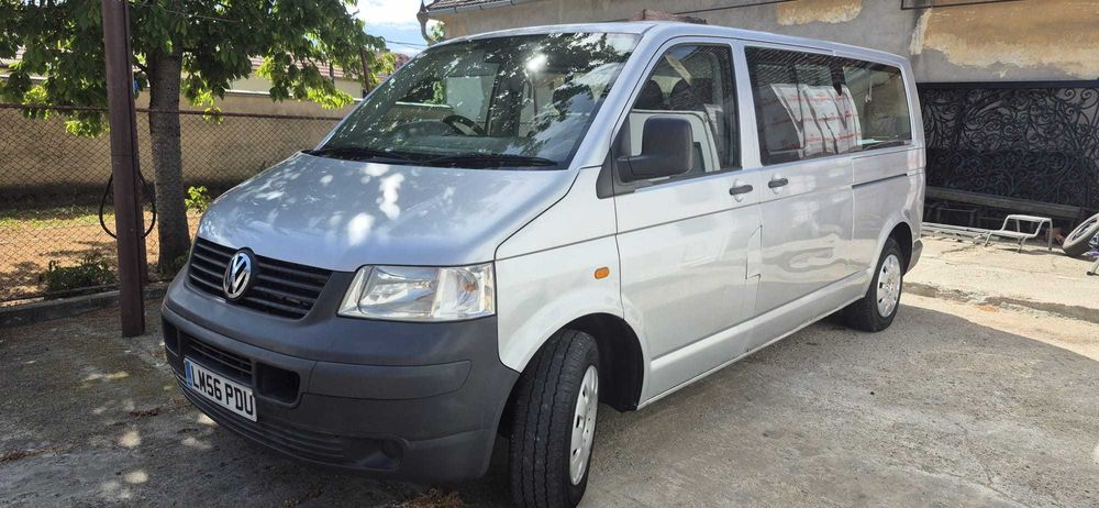 VW Transporter T5 2.5 TDi 130 Cp 2007 cu 9 locuri