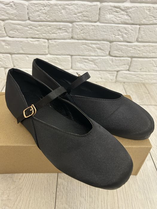 Продам балетку женскую