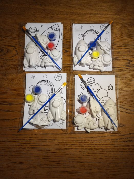 Комплект космос за оцветяване