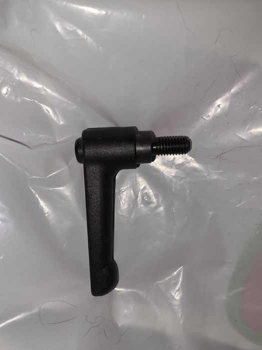 Maneta de strangere M8